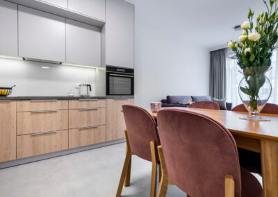 Mieszkanie 52 m2 – wykończenie pod klucz – salon z kuchnią